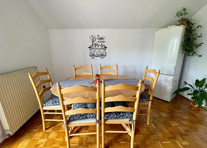 Prijeten Prostoren Apartma V Hisi *